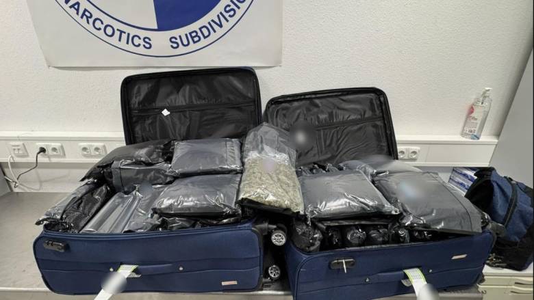 Χειροπέδες σε τρεις γυναίκες στο Ελ. Βενιζέλος: Επιχείρησαν να βγάλουν στην Ιταλία 72 κιλά κάνναβη