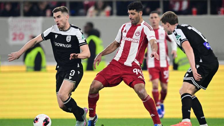 Εμφατική πρόκριση του ΠΑΟΚ στους «4» του Κυπέλλου - Νίκησε με 2-0 τον Ολυμπιακό στο «Καραϊσκάκης»