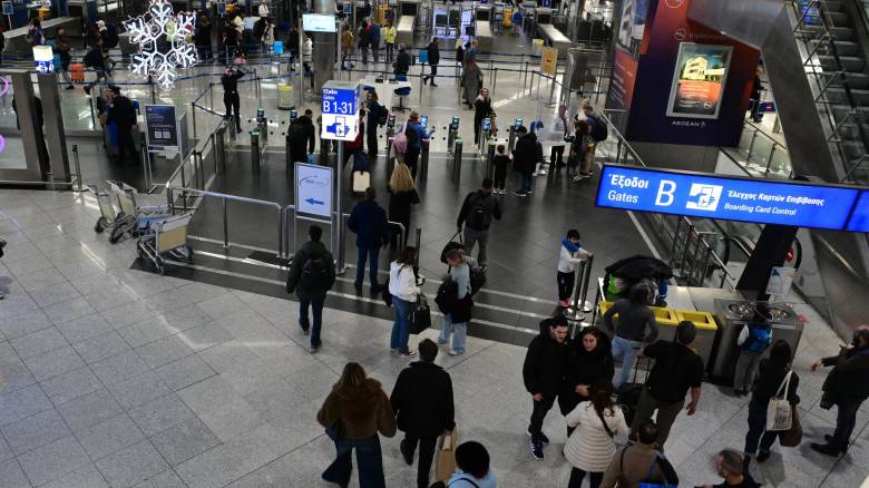 Μπλακ άουτ στο FIR Αθηνών: Πληροφορίες ότι ο Δήμας ζητά παραίτηση του διοικητή ΥΠΑ μετά το πόρισμα