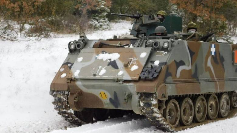 Η Αθήνα στέλνει τεθωρακισμένα οχήματα μεταφοράς προσωπικού στη Βηρυτό