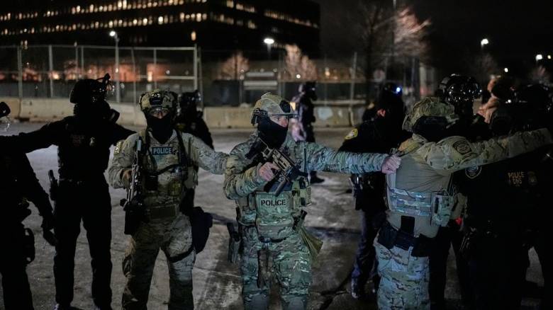 Πράκτορες της ICE έφαγαν σε εστιατόριο στη Μινεσότα και μετά συνέλαβαν το προσωπικό