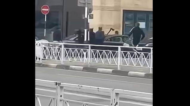 Κύπρος: Βίντεο - ντοκουμέντο από την αιματηρή συμπλοκή με τσεκούρια και σιδερολοστούς