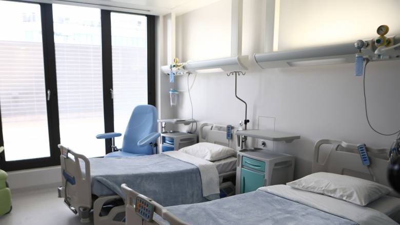Υπό πίεση τα νοσοκομεία από την έξαρση της γρίπης: 871 εισαγωγές σε μία εβδομάδα
