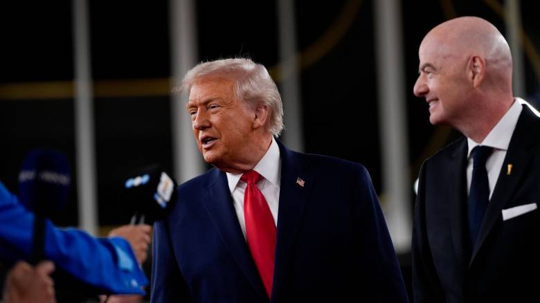 Παγκόσμιο Κύπελλο και βίζες: Πώς ο Τραμπ «παίζει» την αθλητική διπλωματία