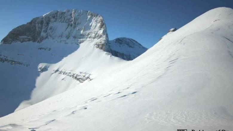 Το παράδοξο φαινόμενο στον Όλυμπο: Ήλιος στην κορυφή, χιόνι στα χαμηλά - Πώς εξηγείται