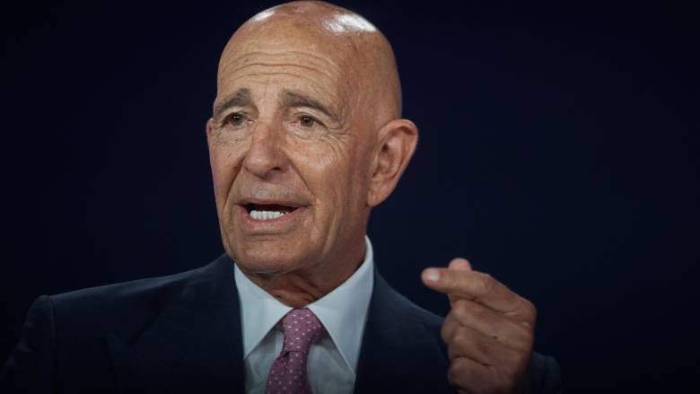 Φωτογραφία δείχνει τον πρέσβη των ΗΠΑ στη Τουρκία να «προεδρεύει» σε σύσκεψη στο υπουργείο Άμυνας