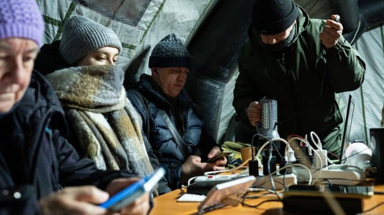 Ουκρανία: Έκκληση Ζελένσκι για προμήθειες ηλεκτρικής ενέργειας μετά τα νέα ρωσικά πλήγματα