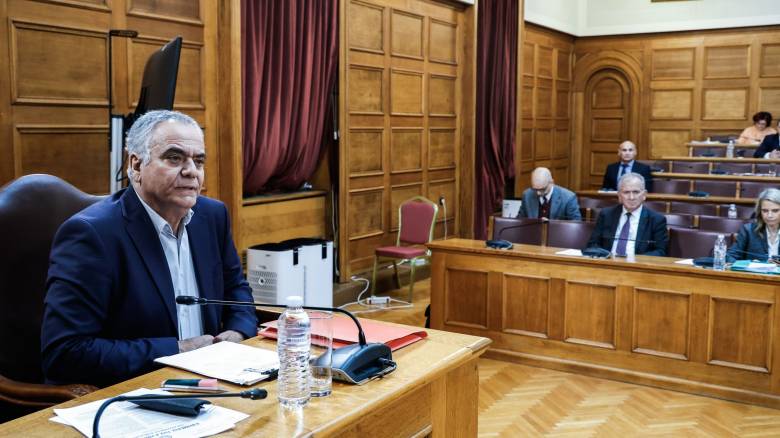 Βγήκαν μαχαίρια κι έπεσε σταυροκόπημα στην Εξεταστική με την κατάθεση του πρ. υπουργού Π. Σκουρλέτη