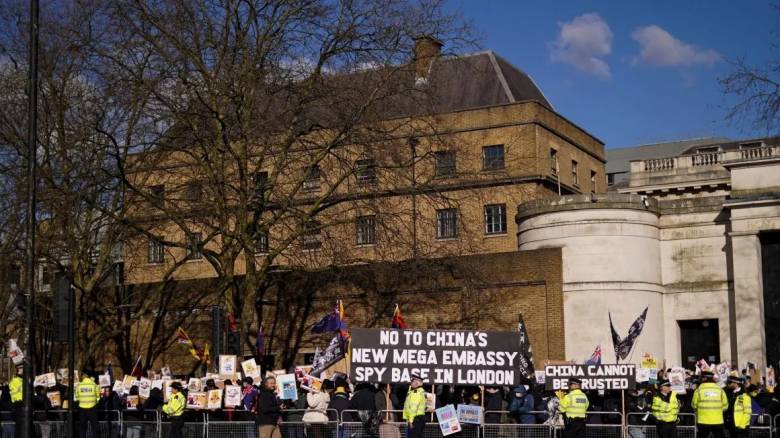 Η Βρετανία ενέκρινε την κατασκευή της νέας κινεζικής πρεσβείας παρά τους φόβους για την ασφάλεια