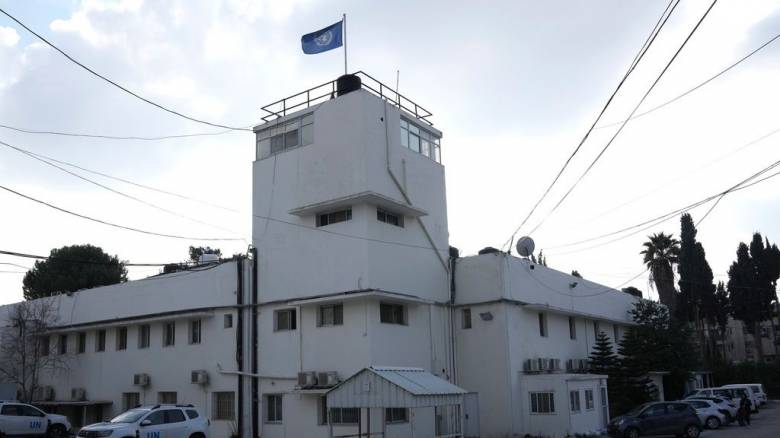 Μπουλντόζες κατεδάφισαν κτήρια του ΟΗΕ στην Ιερουσαλήμ - Ύψωσαν σημαία του Ισραήλ