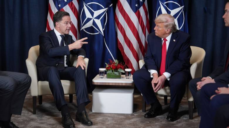 Τραμπ μετά την συνάντηση με Ρούτε: Έχουμε πλαίσιο συμφωνίας για την Γροιλανδία-Δεν επιβάλει δασμούς