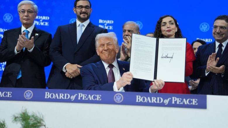 «Θα έχω πολλή επιτυχία»: Ο Τραμπ παρουσίασε στο Νταβός τα σχέδιά του για ουρανοξύστες στη Γάζα