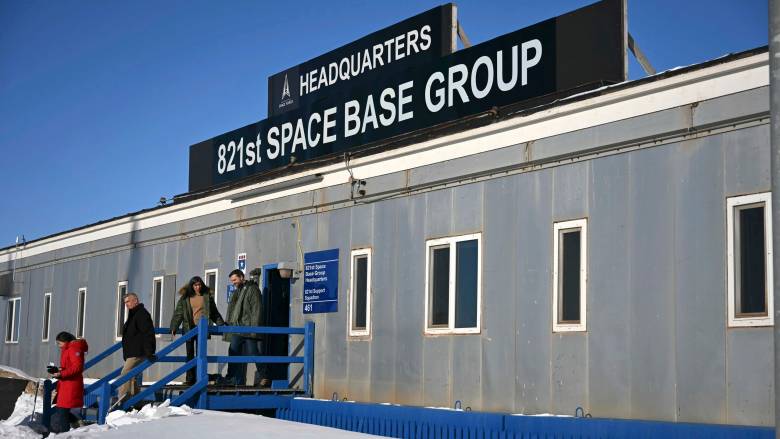 Το πρότυπο της Κύπρου προτείνει για τις αμερικανικές βάσεις στη Γροιλανδία ο Ρούτε