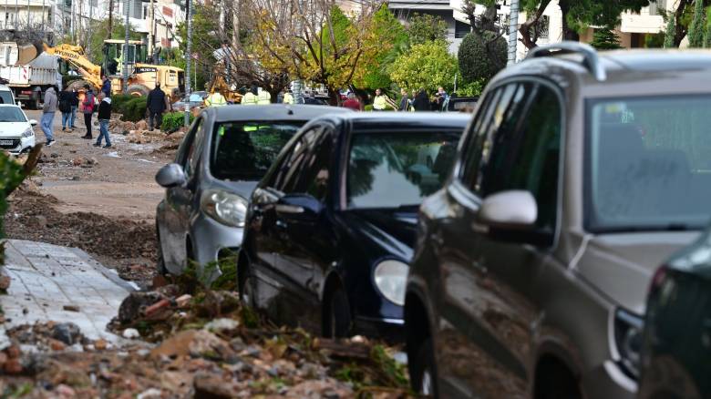 Κακοκαιρία: Το φως της μέρας αποκάλυψε το μέγεθος της καταστροφής - Εικόνες αποκάλυψης στην Αττική