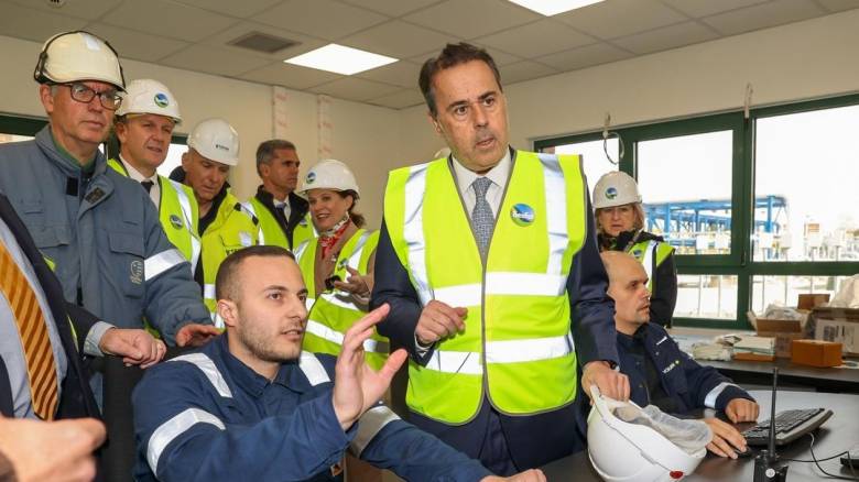 Παπασταύρου: Η Ελλάδα μετατρέπεται σε πύλη τροφοδοσίας με φυσικό αέριο - Ο νέος σταθμός του ΔΕΣΦΑ