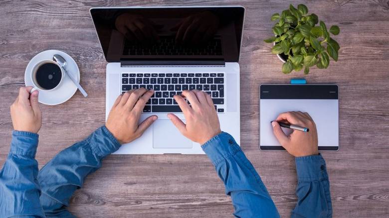 Έντονη κινητικότητα στην αγορά πληροφορικής