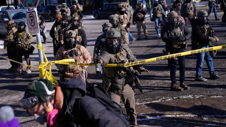 Κλίμα εμφυλίου στην Μινεσότα - «Πόλεμος» μεταξύ Τραμπ και Κυβερνήτη μετά τον θάνατο του 37χρονου