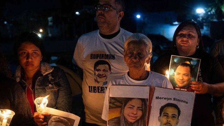 Βενεζουέλα: Τουλάχιστον 80 πολιτικοί κρατούμενοι αποφυλακίστηκαν την Κυριακή