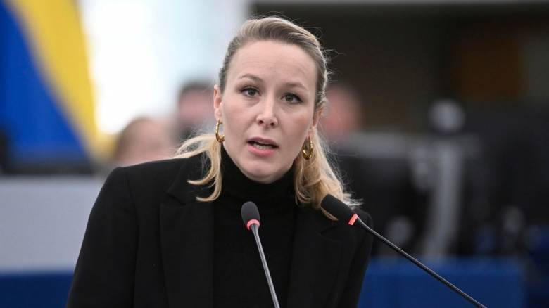 Γαλλία: Η ανιψιά της Μαρίν Λεπέν χαρακτήρισε «ατυχή συμβάντα» τους φόνους στη Μινεάπολη