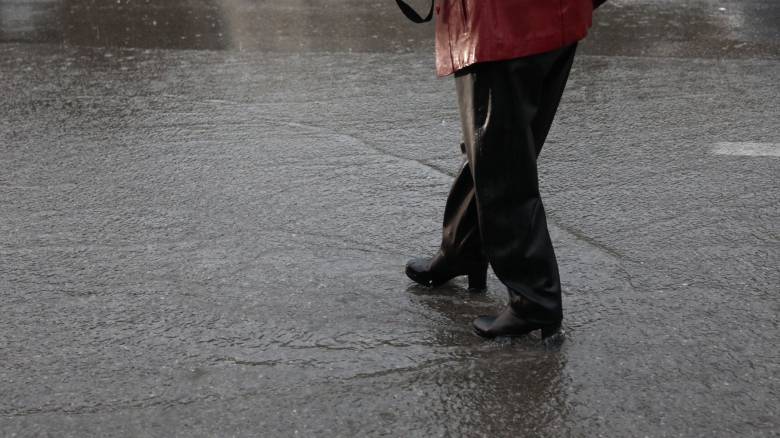 Κακοκαιρία: Διακοπή κυκλοφορίας στο ρέμα Βάρδα από τα Σπάτα προς το Πικέρμι