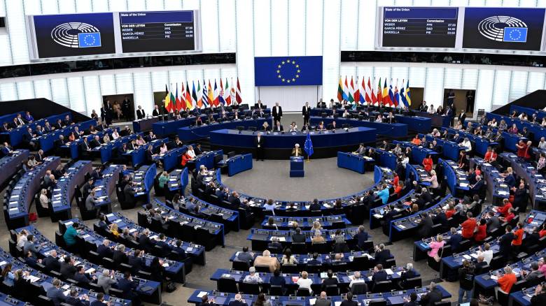 Το Ευρωκοινοβούλιο θα «παγώσει» την επικύρωση της εμπορικής συμφωνίας μεταξύ ΕΕ - ΗΠΑ