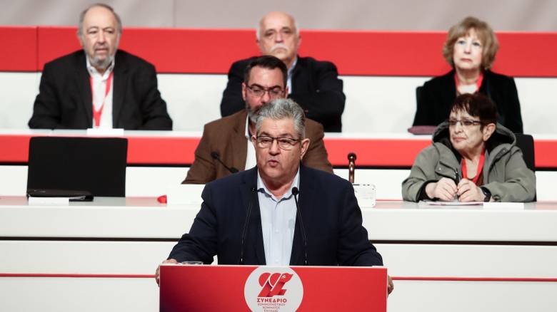 Κουτσούμπας από Συνέδριο ΚΚΕ: «Μας οδηγούν στην πολεμική οικονομία» - Άνοδος στην πολιτική επιρροή