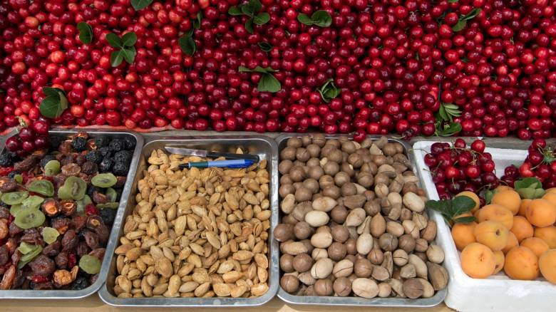 Fibermaxxing: Τι είναι η νέα διατροφική «μόδα» που... σαρώνει τα κοινωνικά δίκτυα - Ειδικός εξηγεί