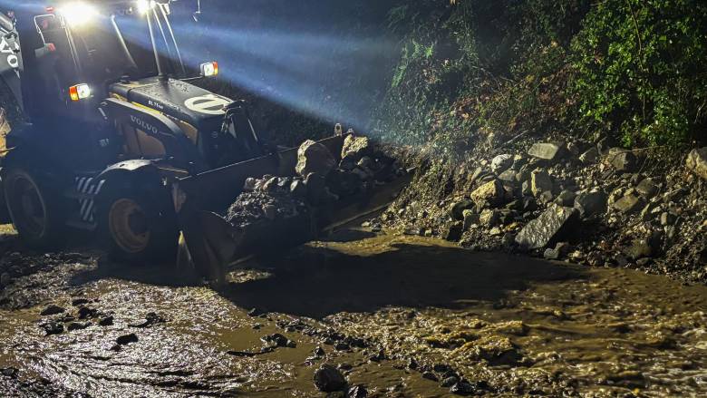 Ήπειρος: Κατολισθήσεις και αποκλεισμένα χωριά από την κακοκαιρία - Ποτάμια στο όριο υπερχείλησης