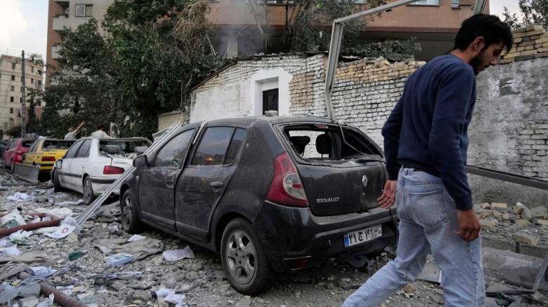 Εκρήξεις στο Ιράν: Διαψεύδεται ότι στόχος ήταν διοικητής των Φρουρών της Επανάστασης