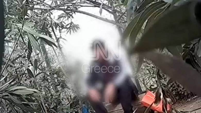 Ζωγράφου: Η στιγμή που αστυνομικός παγιδεύει και ξεσκεπάζει τη σπείρα διακίνησης ναρκωτικών