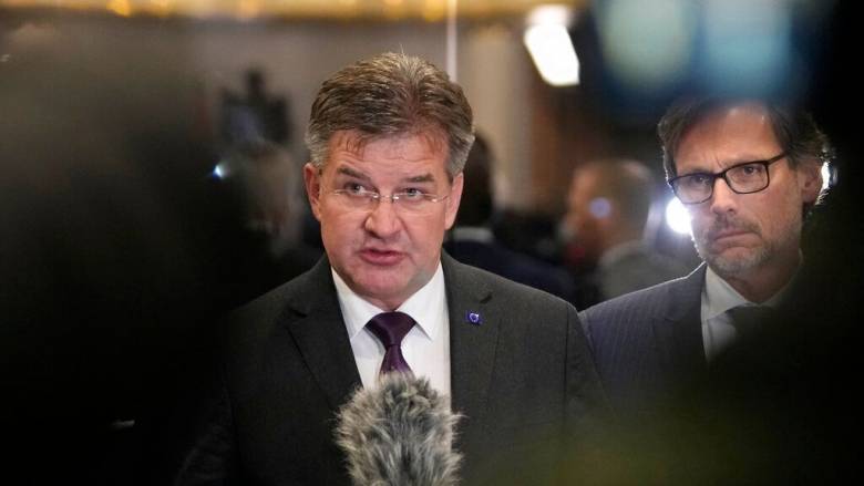 Σλοβακία: Παραιτήθηκε ο σύμβουλος εθνικής ασφαλείας μετά τη δημοσίευση μηνυμάτων του με τον Επστάιν