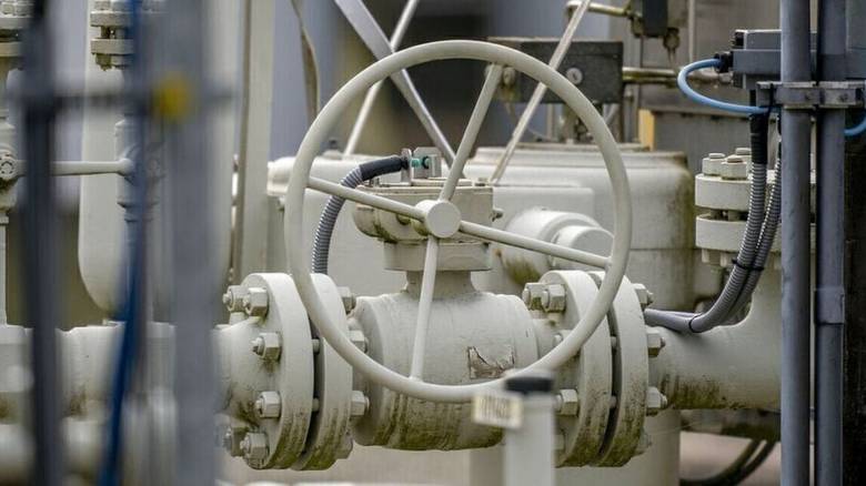 Γιατί οι ενεργειακοί όμιλοι διστάζουν να «πατήσουν τη σκανδάλη» για νέες επενδύσεις σε FSRU