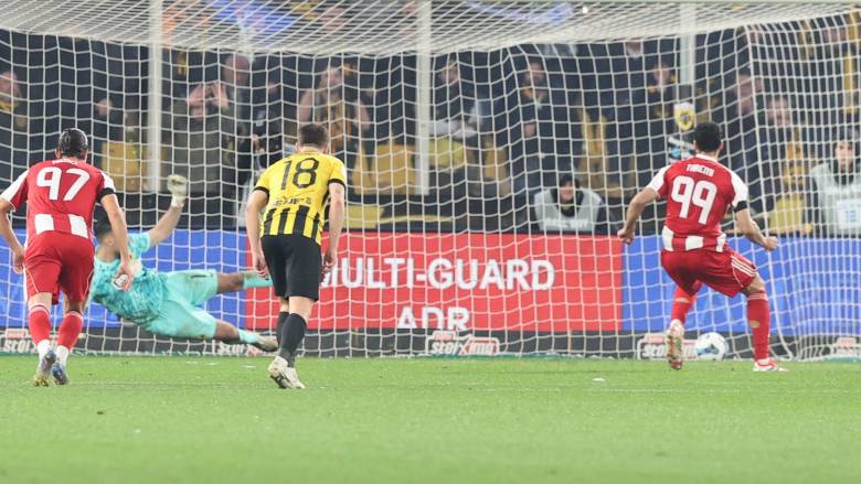 Super League: Το πέναλτι του Ταρέμι στο 106' έγραψε το 1-1 στο ΑΕΚ - Ολυμπιακός- Νίκες για ΠΑΟ, ΠΑΟΚ