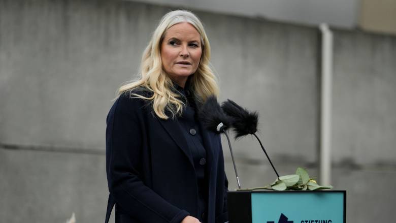 Οι στενές και μακροχρόνιες επαφές της πριγκίπισσας της Νορβηγίας με τον Έπσταϊν