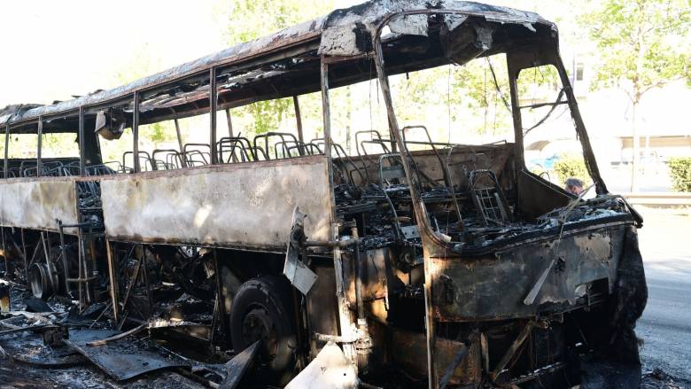Θεσσαλονίκη: Φωτιά σε λεωφορείο στη Σίνδο - Αναφορές για πρόβλημα στον κινητήρα
