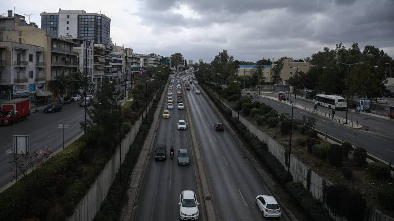 Χολαργός: Αυτοκίνητο παρέσυρε και τραυμάτισε πεζό στη Λεωφόρο Μεσογείων