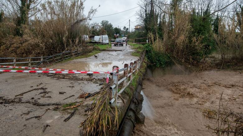 Ηλεία: Καθιζήσεις, κατολισθήσεις και πλημμύρες – Χωρίς νερό κάτοικοι σε Πύργο και Αρχαία Ολυμπία