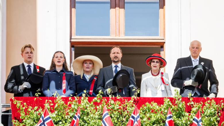 Οι φάκελλοι Επστάιν απειλούν να χωρίσουν τη βασιλική οικογένεια της Νορβηγίας στα δύο