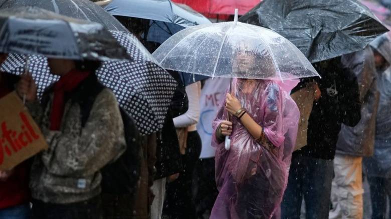 Πορτογαλία: Ισχυρές βροχοπτώσεις σαρώνουν εκ νέου τη χώρα - Χιλιάδες άνθρωποι άστεγοι