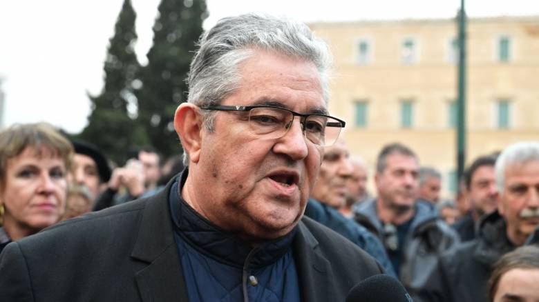 Κουτσούμπας: «Η κυβέρνηση πρέπει να σταματήσει να κοροϊδεύει τους αγρότες και κτηνοτρόφους»