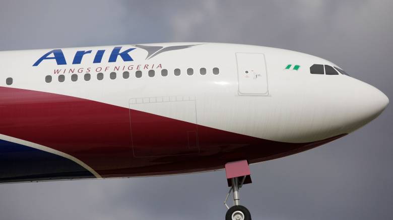 Εξερράγη στον αέρα κινητήρας αεροσκάφους στη Νιγηρία - Πώς κατάφερε να προσγειωθεί