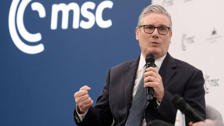 Στάρμερ: Η Βρετανία θα αναπτύξει ομάδα κρούσης αεροπλανοφόρων στον Βόρειο Ατλαντικό