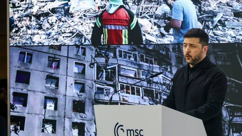 Ζελένσκι από Διάσκεψη Μονάχου: «Η Ευρώπη δεν μπορεί να κρύβεται πίσω από το σπαθί της Ουκρανίας»