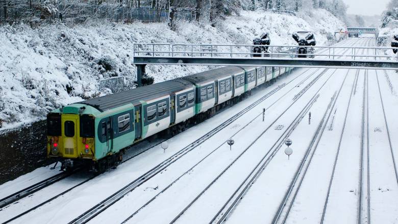 Εκτροχιάστηκε τρένο στην Ελβετία – Πληροφορίες για τραυματίες