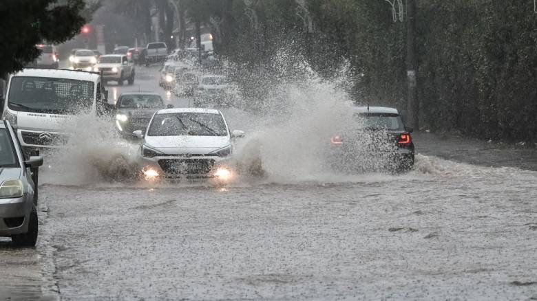 Πορτοκαλί προειδοποίηση για ισχυρές καταιγίδες απόψε έως αύριο το πρωί - Επικαιροποιήθηκε το έκτακτο