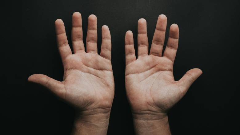 Οι επιστήμονες λένε ότι τα δάχτυλά μας κρύβουν το μυστικό της εξέλιξης του εγκεφάλου