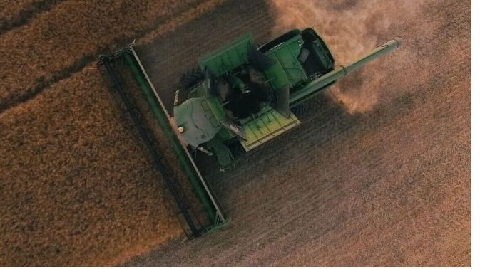 Νέες ρυθμίσεις για τους αγρότες: Έως πότε παρατείνεται η ισχύς για χρηματοδοτήσεις