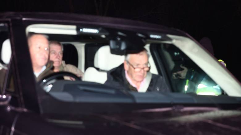 Βρετανία: Η σύλληψη του πρώην πρίγκιπα Άντριου, η παρέμβαση Τραμπ και η κρίση στο Μπάκιγχαμ