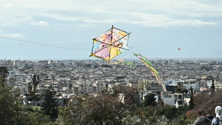 Καθαρά Δευτέρα: Με τι καιρό θα πετάξουμε χαρταετό - «Έρχεται η ώρα να… ξεμουλιάσουμε» λέει ο Κολυδάς