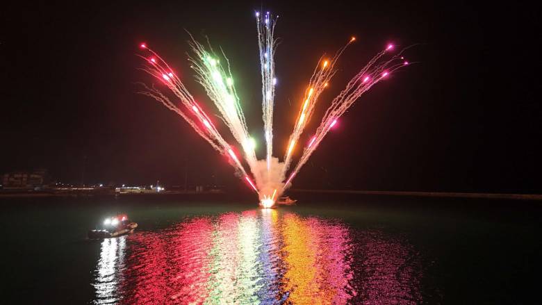 Πάτρα: Ολοκληρώθηκαν οι εκδηλώσεις του πατρινού καρναβαλιού με μία εντυπωσιακή τελετή λήξης